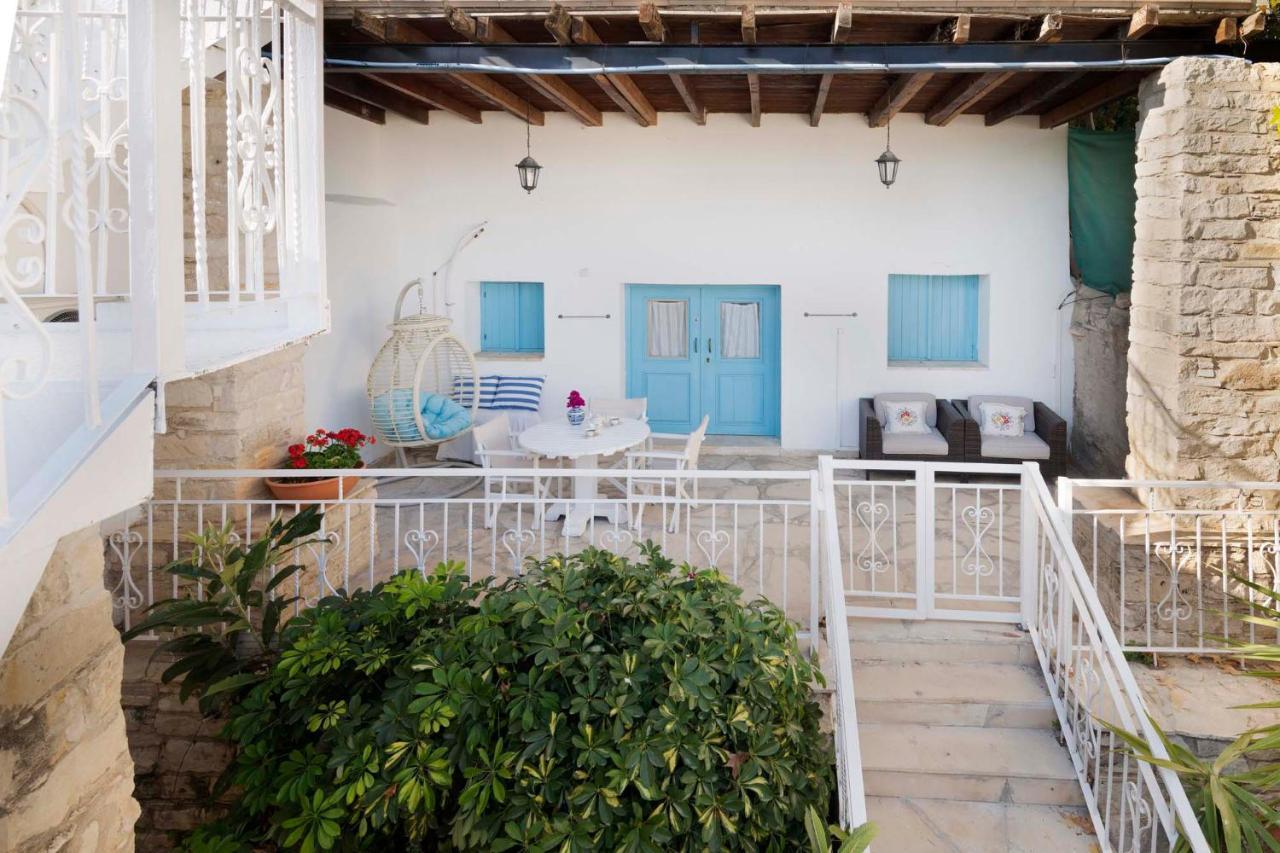 Cottage Houses Pentakomo Exterior photo
