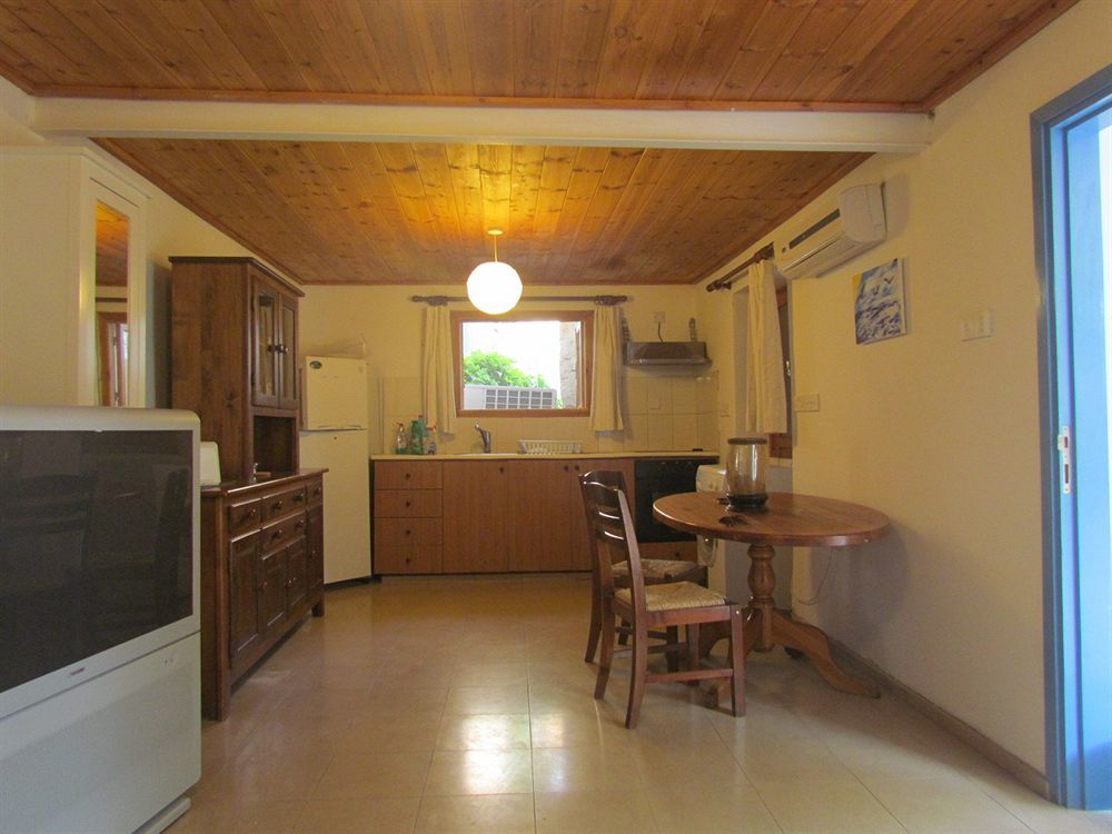 Cottage Houses Pentakomo Exterior photo